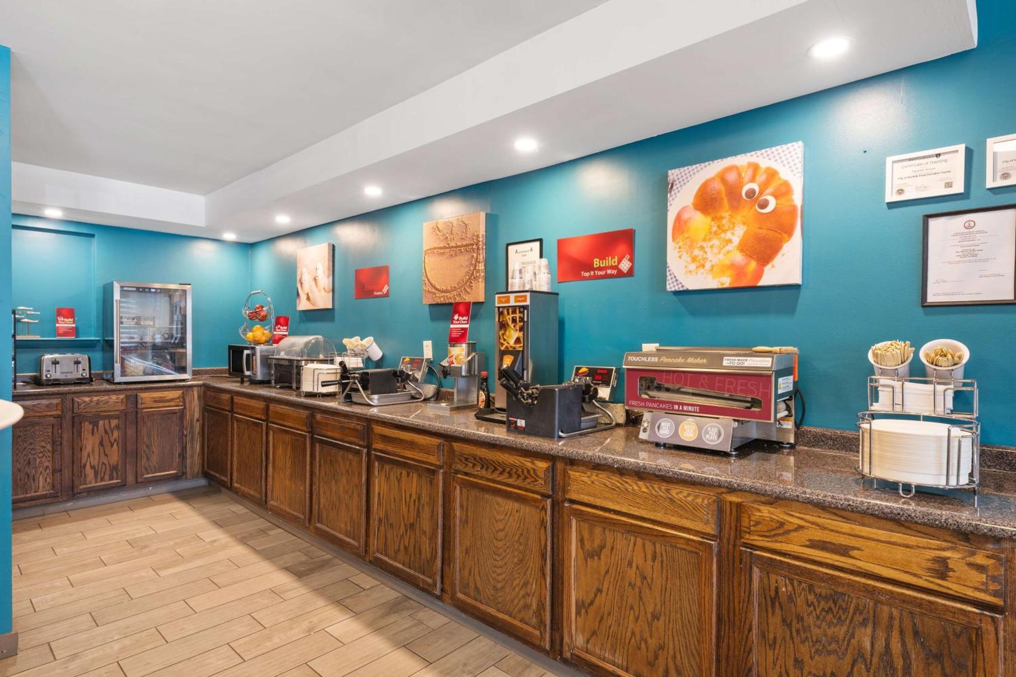 Best Western Plus Holiday Sands Inn & Suites Νόρφολκ Εξωτερικό φωτογραφία